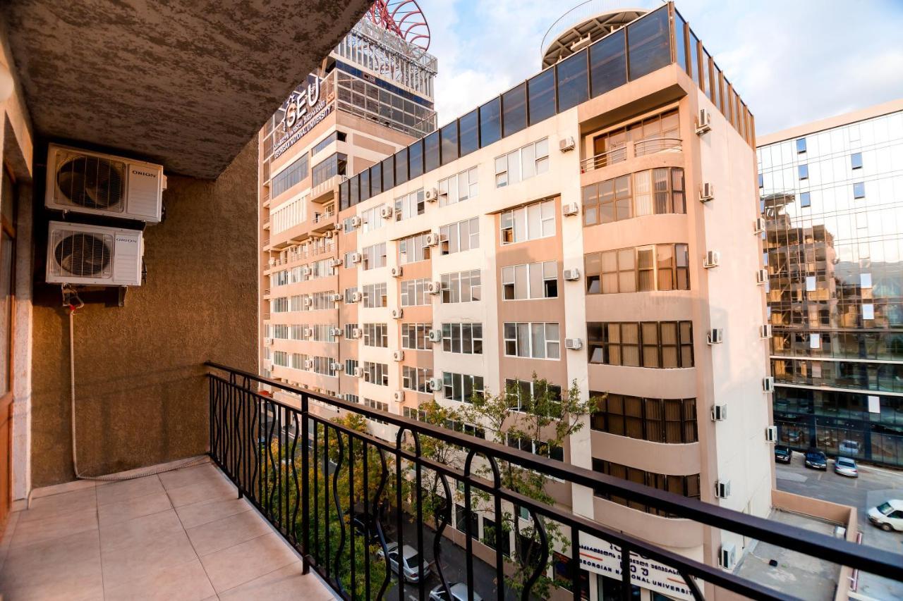 Dat Exx Apartments Tbilisi Ngoại thất bức ảnh